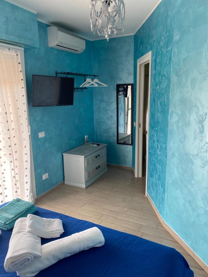 לידו די אוסטיה E&C Suites Roma מראה חיצוני תמונה